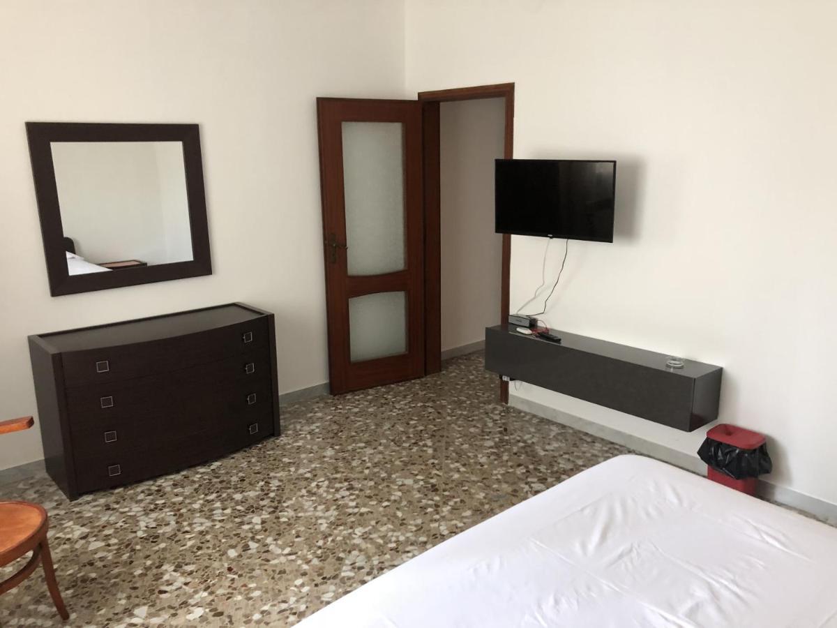 Da Paolo Monopoli Puglia Salento Casa Esclusiva 12 Posti Apartment Exterior photo